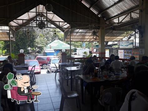 Pat's Palabok restaurant, Guiguinto, RVHC+XG7 .